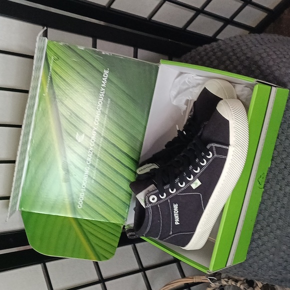 Carimua Pantones Black canvas Hi tops new in box 🖤🖤🖤🖤unisex - Picture 3 of 11